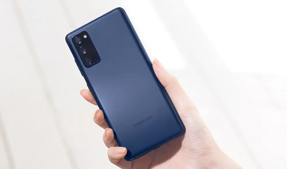 Tiene acabado texturizado para reducir el rastro de manchas o huellas. | Foto: Samsung