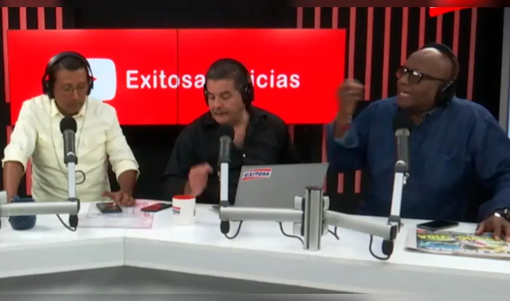 Navarro compartía espacio con Gonzalo Núñez, Óscar Paz, Elejalder Godos (hasta la salida de este) entre otros.
