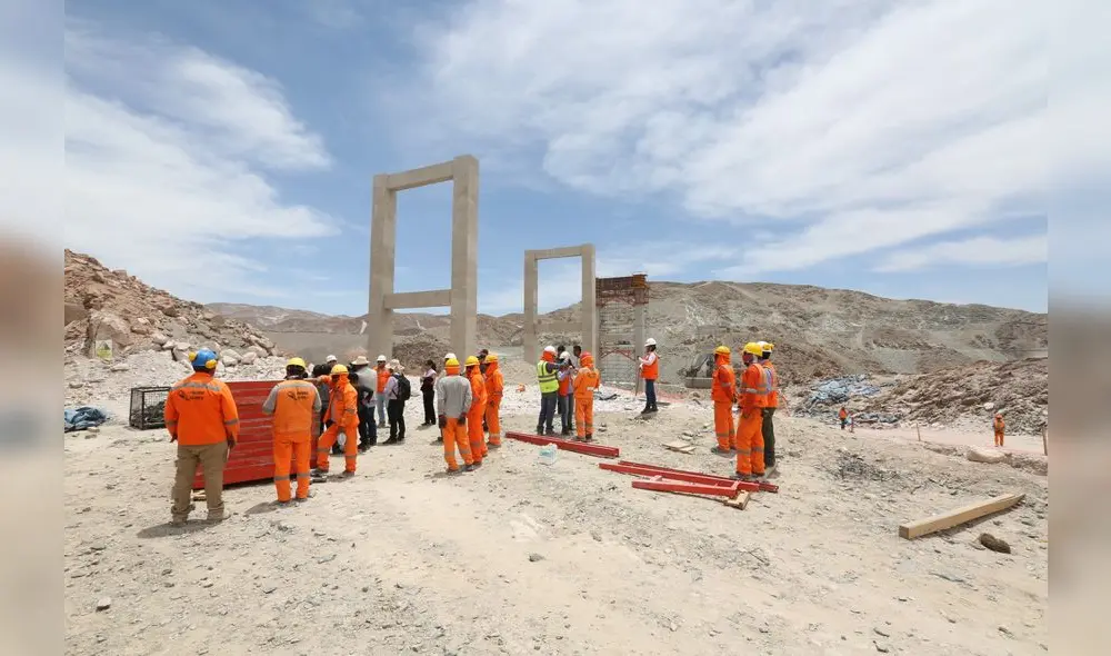 Paralizado. Construcción de puente Arequipa - La Joya.