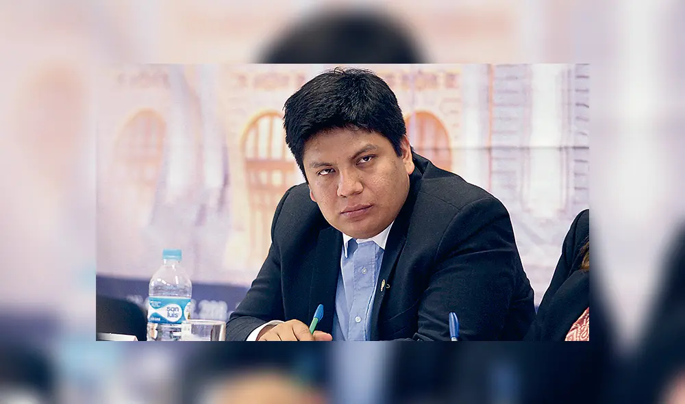 En rojo. Marvin Palma es vicepresidente del Congreso. (Foto: Clinton Medina) En rojo. Marvin Palma es vicepresidente del Congreso. (Foto: Clinton Medina)