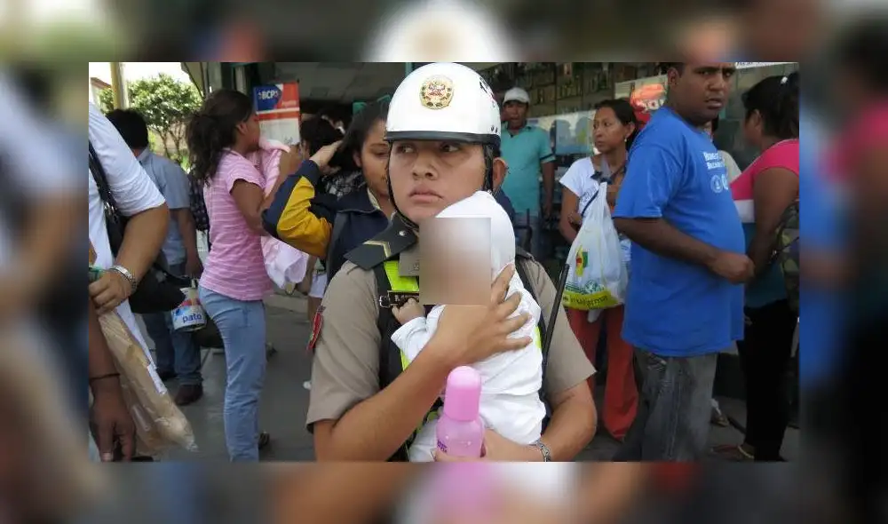 Arequipa: joven se excede al festejar Halloween y olvida a su bebé en la calle