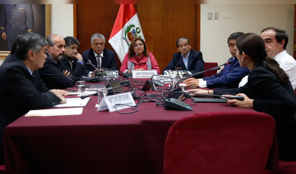 Solicitan impedimento de salida contra Yesenia Ponce Solicitan impedimento de salida contra Yesenia Ponce