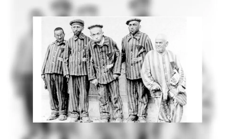 Grupo de pacientes psiquiátricos que fue ingresado a la cámara de gas. Programa 'Aktion T4' de Adolf Hitler. Grupo de pacientes psiquiátricos que fue ingresado a la cámara de gas. Programa 'Aktion T4' de Adolf Hitler.