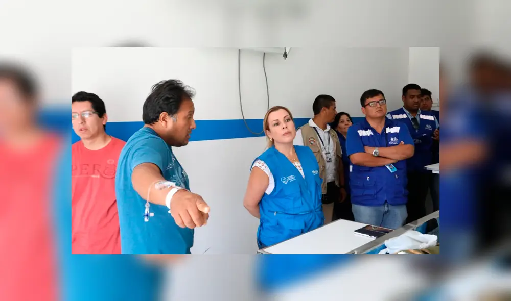 Huaicos en el sur: EsSalud atiende a damnificados asegurados y no asegurados Huaicos en el sur: EsSalud atiende a damnificados asegurados y no asegurados