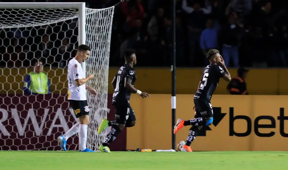 Colón de Santa Fe e Independiente del Valle jugarán la final de la Copa Sudamericana 2019 en Asunción. | Foto: EFE