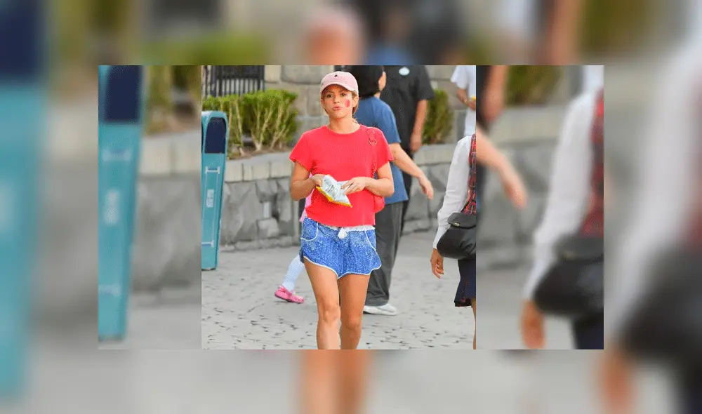 Shakira y su look pasan desapercibidos durante sus vacaciones en Disney [FOTOS]