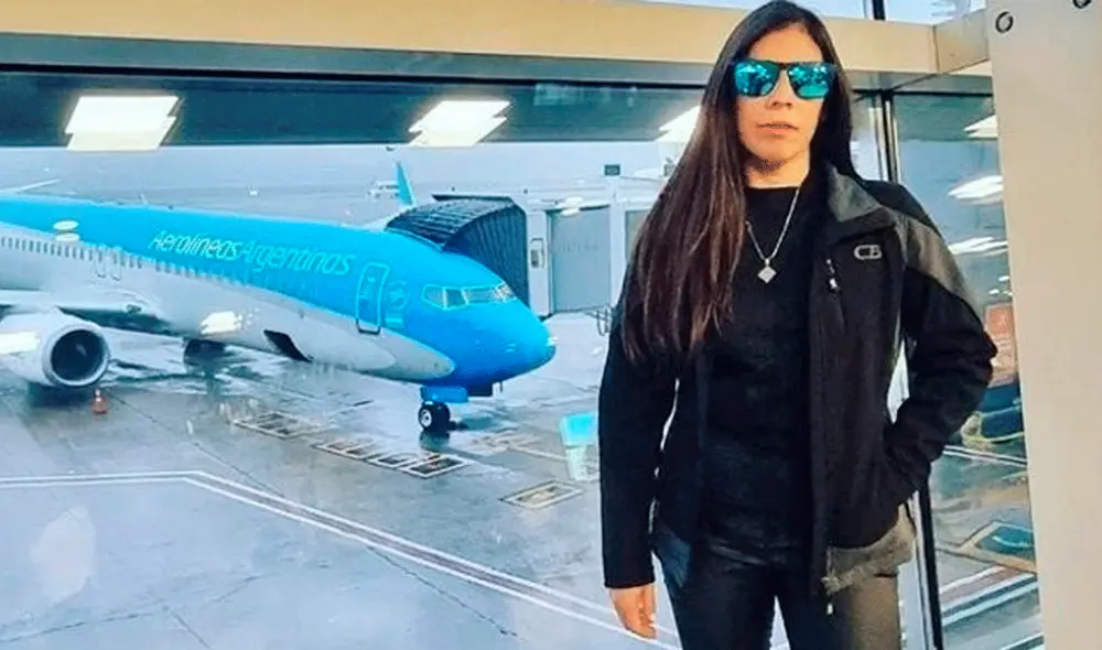 Yanina ahorra dinero tras sus dos empleos y sus gastos en casa son cómodos, pues son divididos con su pareja. Foto: Rolamix Yanina ahorra dinero tras sus dos empleos y sus gastos en casa son cómodos, pues son divididos con su pareja. Foto: Rolamix