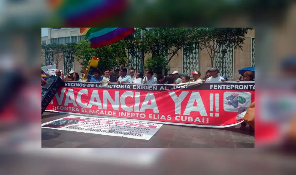 La Victoria: vecinos exigen al JNE vacancia del alcalde La Victoria: vecinos exigen al JNE vacancia del alcalde