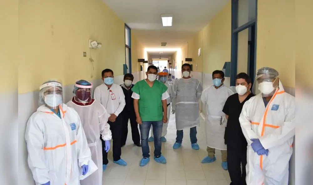 Personal de Salud atiende a pacientes COVID en Establecimiento. (Foto: Diresa)