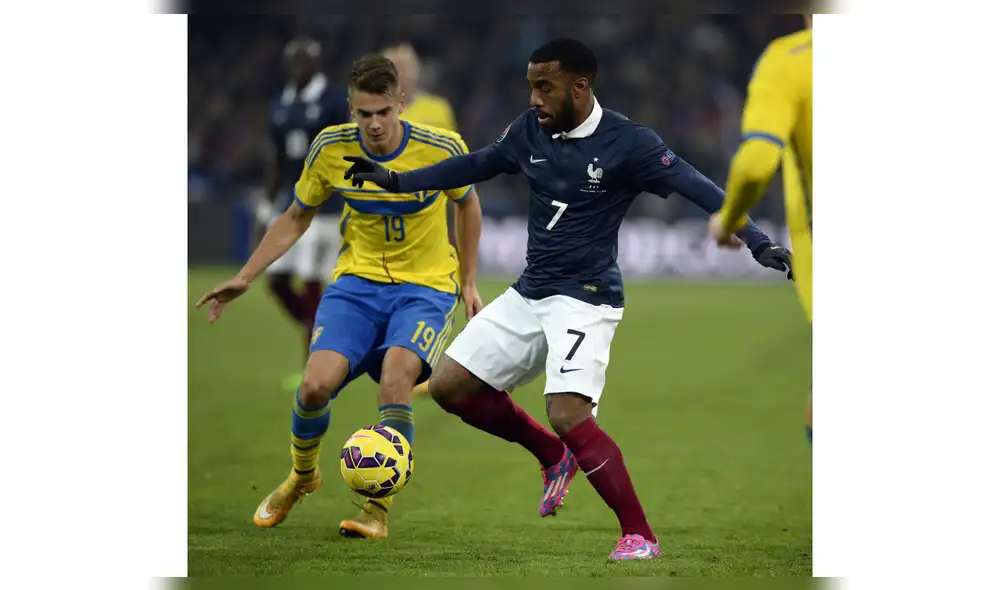 Arsenal: Alexander Lacazette fue captado inhalando droga. Foto: Daily Star Arsenal: Alexander Lacazette fue captado inhalando droga. Foto: Daily Star