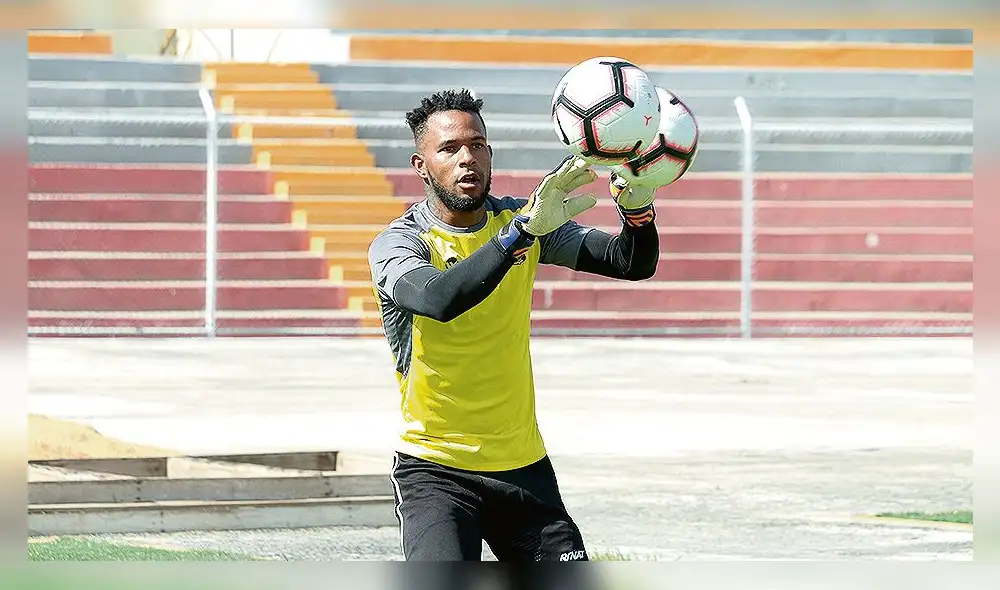 Carlos Cáceda en lista final de Copa América