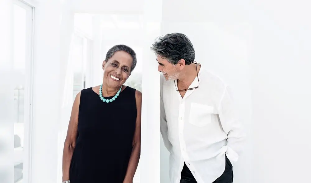 Junto a su esposo, el sociólogo boliviano Ricardo Pereira, quien dirigió su nueva producción. Junto a su esposo, el sociólogo boliviano Ricardo Pereira, quien dirigió su nueva producción.