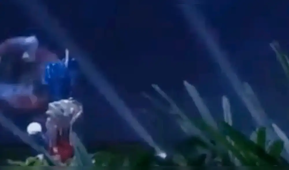 Miss Puerto Rico cae en pleno desfile típico del Miss Universo 2018 [VIDEO]