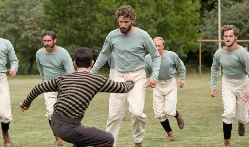 Un juego de caballeros nos revela los inicios del deporte rey en Inglaterra. Foto: Netflix