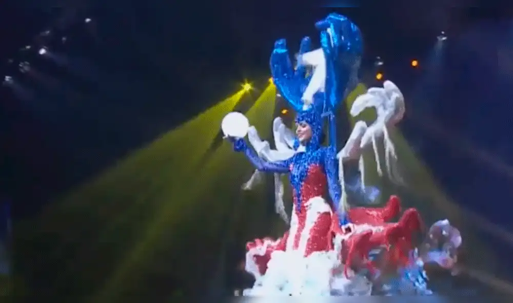 Miss Puerto Rico cae en pleno desfile típico del Miss Universo 2018 [VIDEO]