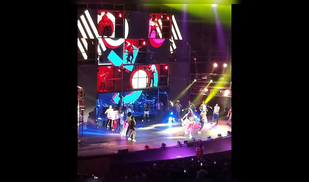 “Cuéntame” nos muestra pasajes de la carrera artística y vida íntima del artista en un fantástico show. “Cuéntame” nos muestra pasajes de la carrera artística y vida íntima del artista en un fantástico show.