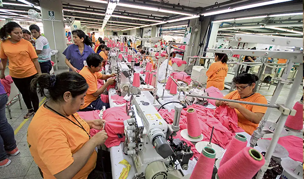 Hugo Ñopo: “El gran objetivo tiene que ser redistribuir mejor el crecimiento” Hugo Ñopo: “El gran objetivo tiene que ser redistribuir mejor el crecimiento”