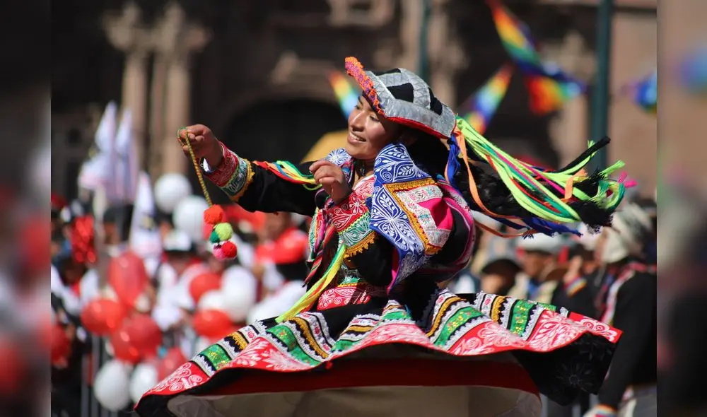 Cusco: Universidad Global y 22 institutos bailaron por el mes jubilar de la ciudad imperial [FOTOS]