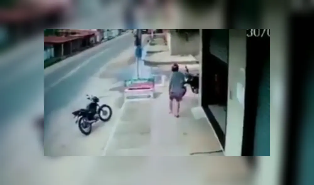 Desliza para ver los detalles del video viral publicado en Facebook. Foto: Captura.