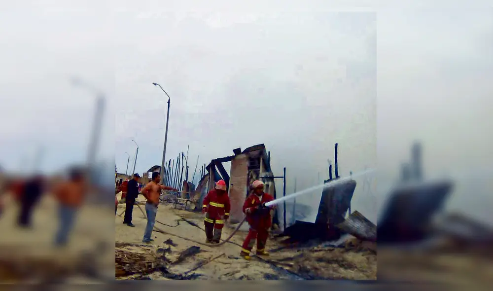 Fuego consumió viviendas. Fuego consumió viviendas.