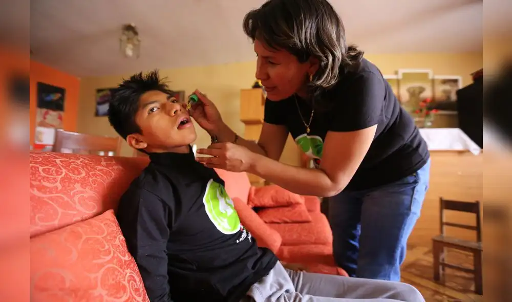 La madre que remedia la epilepsia de su hijo con cannabis