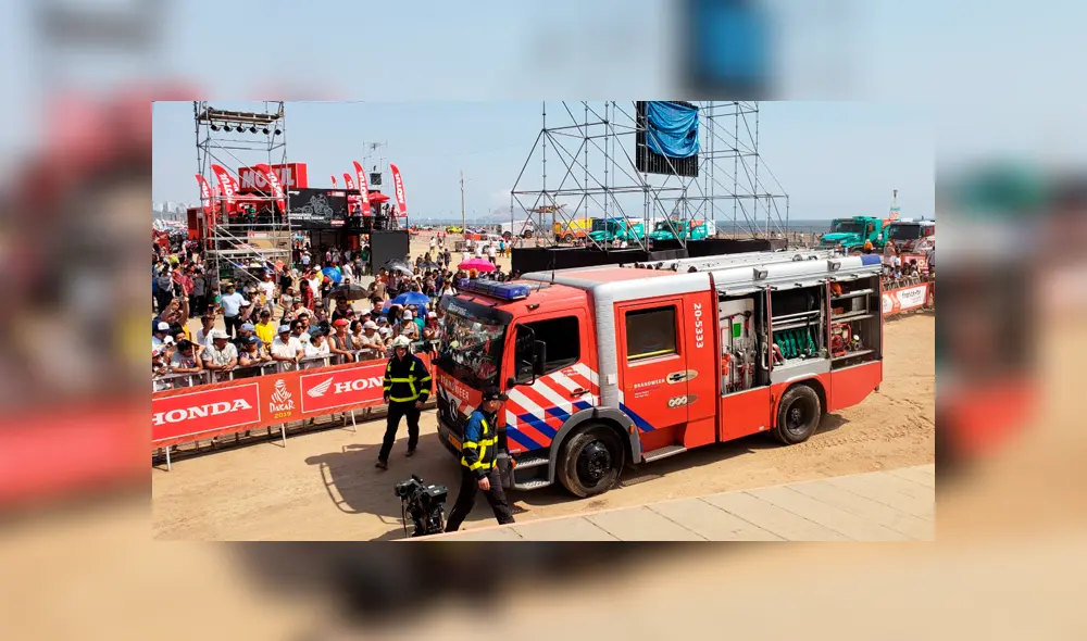 Dakar 2019: equipo holandés dona camión contraincendios para bomberos