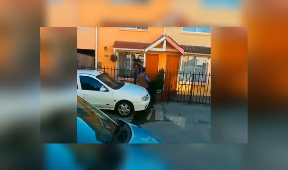 Desliza las imágenes para observar el conmovedor gesto de un hombre para animar a sus padres en la cuarentena.