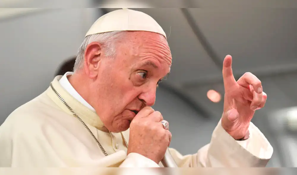 Sodalicio, abusos y política: Todo lo que respondió Francisco en el avión papal