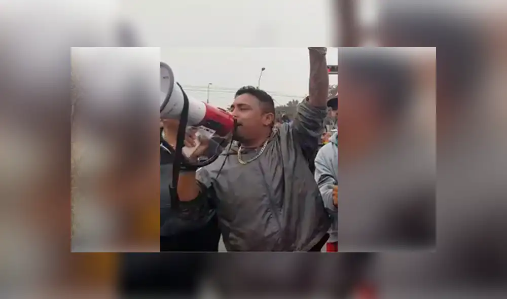 Peruano improvisa rap contra cobro de peajes en Puente Piedra. Peruano improvisa rap contra cobro de peajes en Puente Piedra.