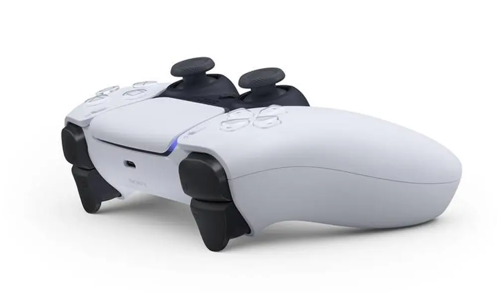 Los gatillos adaptativos del DualSense son ideales para los 'shooters' de PS5. Foto: Sony Los gatillos adaptativos del DualSense son ideales para los 'shooters' de PS5. Foto: Sony