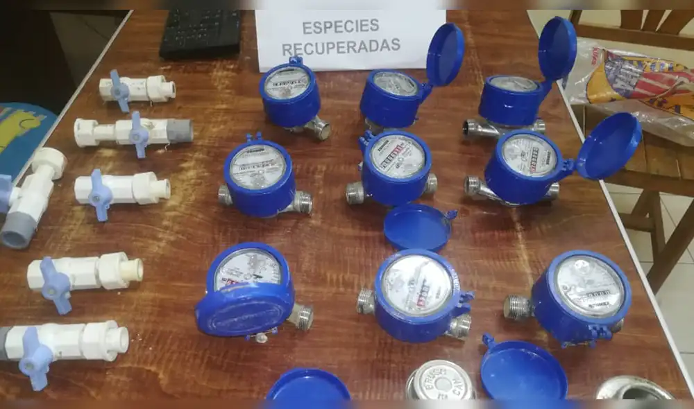 Aprovecharon el fin de semana para robar medidores.