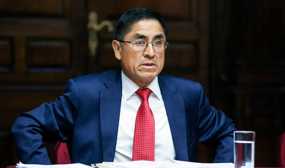 Condenan a exjuez que benefició a César Hinostroza Condenan a exjuez que benefició a César Hinostroza