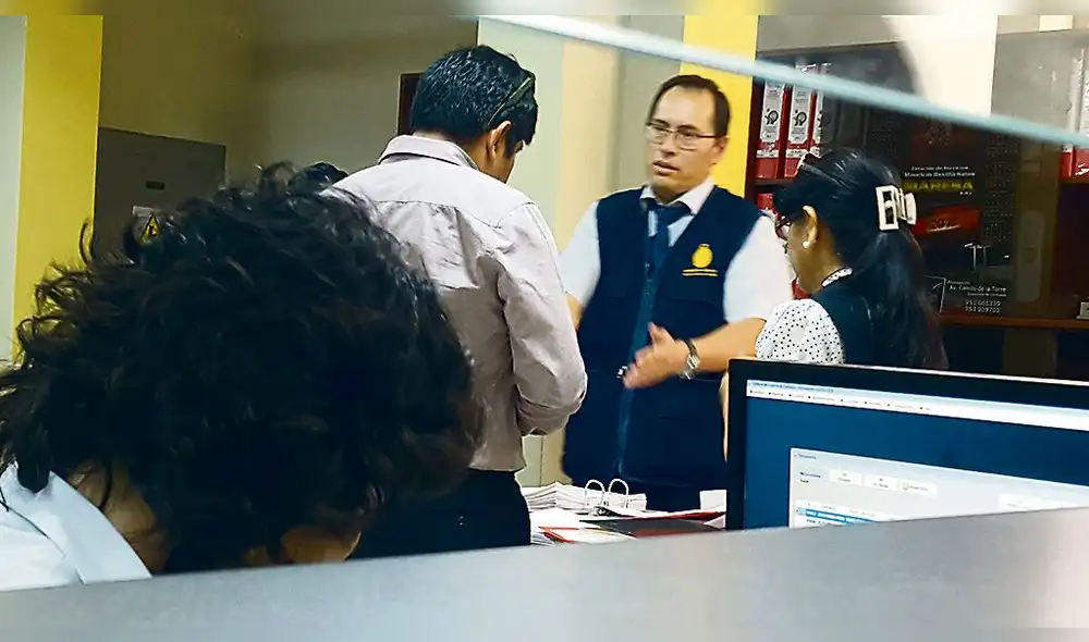 Fiscalía de Moquegua incauta más documentos en gerencia de Transportes Fiscalía de Moquegua incauta más documentos en gerencia de Transportes