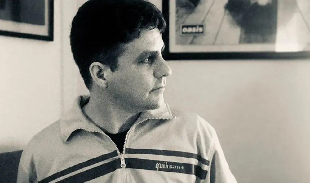 El actor asustó a sus fans al mostrar una imagen en una camilla de hospital. Foto: Instagram