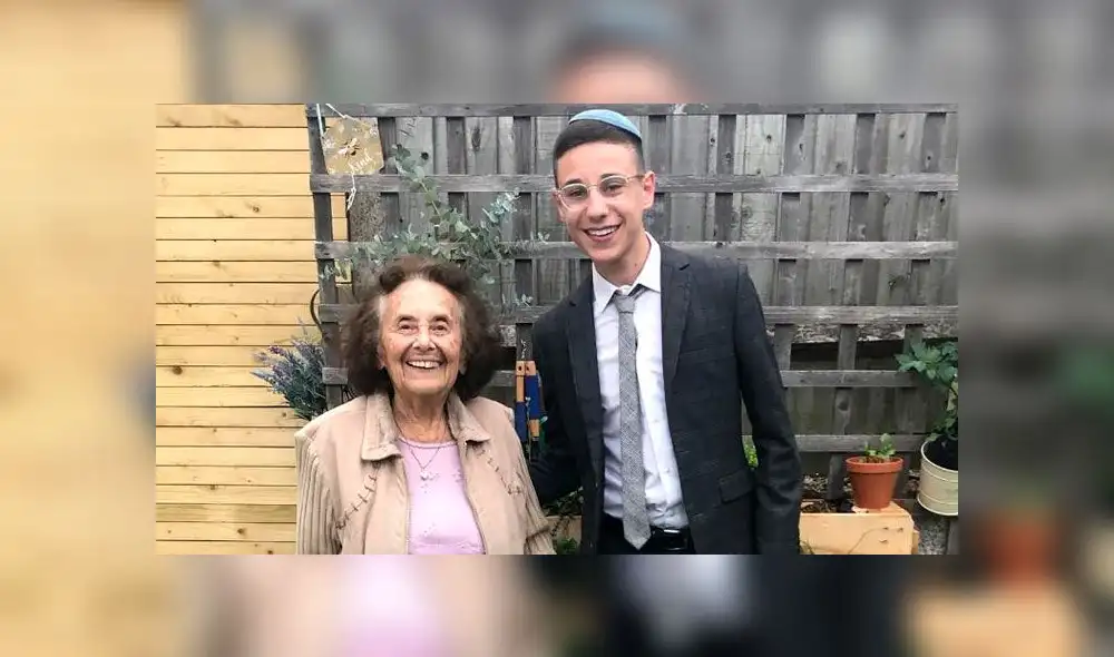 Lily Ebert de 90 años y su bisnieto, Dov Forman. Foto: CNN. Lily Ebert de 90 años y su bisnieto, Dov Forman. Foto: CNN.