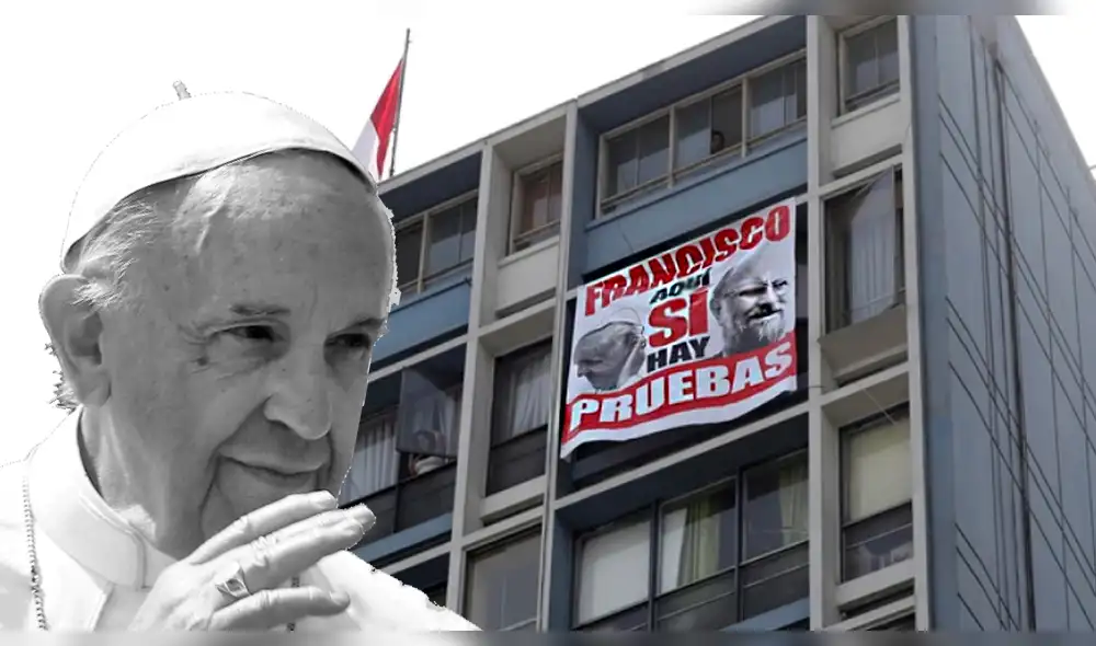 "Francisco, aquí sí hay pruebas": El cartel que pide al Papa por casos de abuso sexual