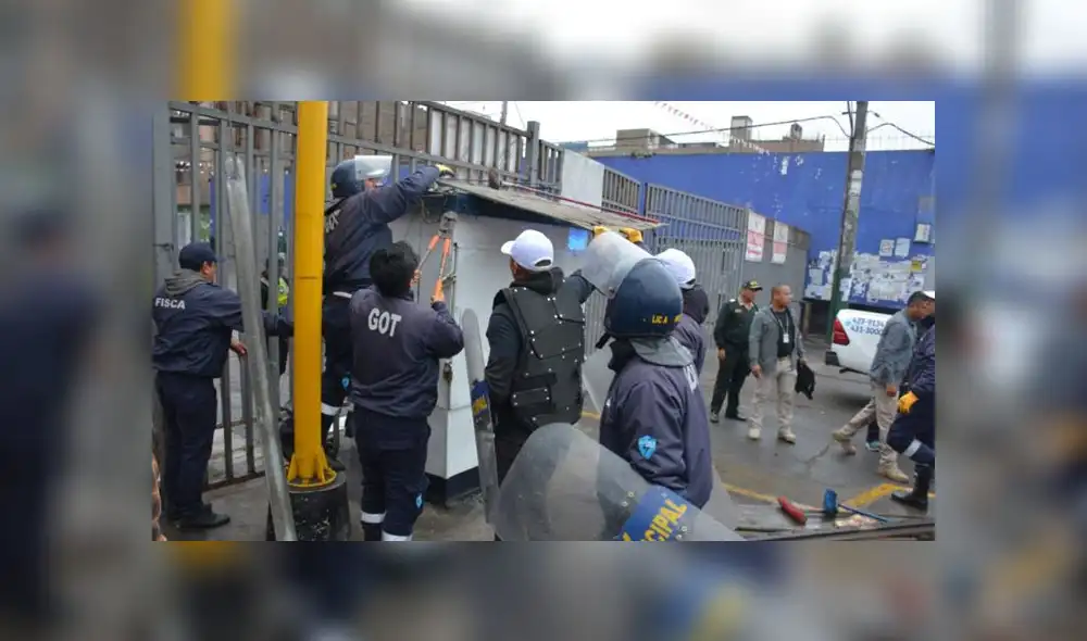 La Victoria: recuperan parte de la Av. Parinacochas, tomada por informales y delincuentes