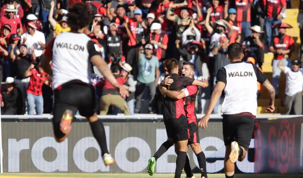 Los rojinegros se impusieron en la primera final gracias al autogol de Yordi Vílchez. Foto: Rodrigo Talavera/GLR Los rojinegros se impusieron en la primera final gracias al autogol de Yordi Vílchez. Foto: Rodrigo Talavera/GLR