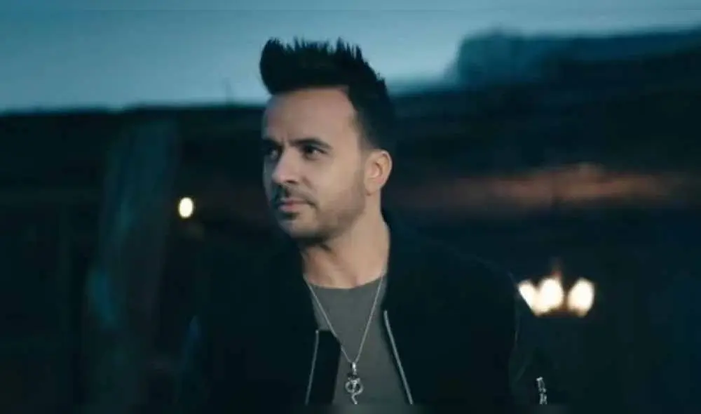 Adamari López mostró más de la cuenta tras descuido en programa [VIDEOS]