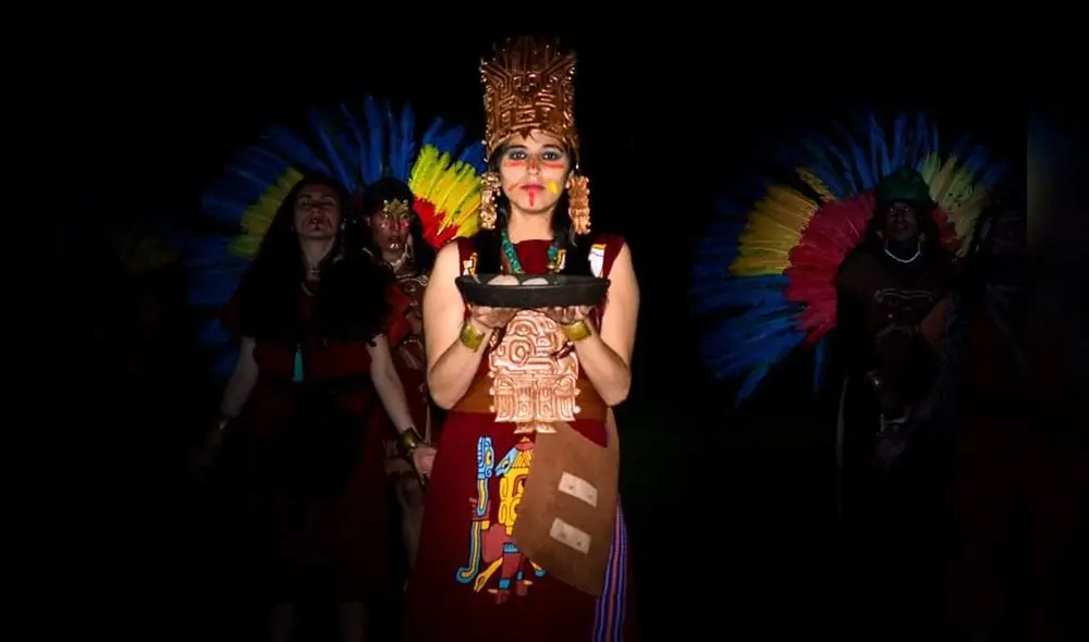 Espectáculo Chavín de noche. Espectáculo Chavín de noche.