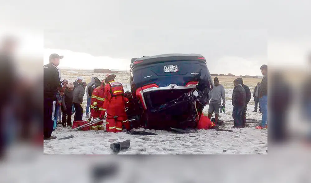 Accidente. Auto donde iban los tres futbolistas terminó así. Accidente. Auto donde iban los tres futbolistas terminó así.
