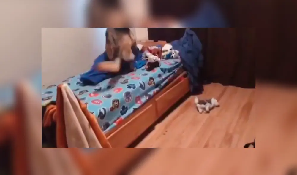 Desliza para ver los momentos más divertidos del momento viral de YouTube.