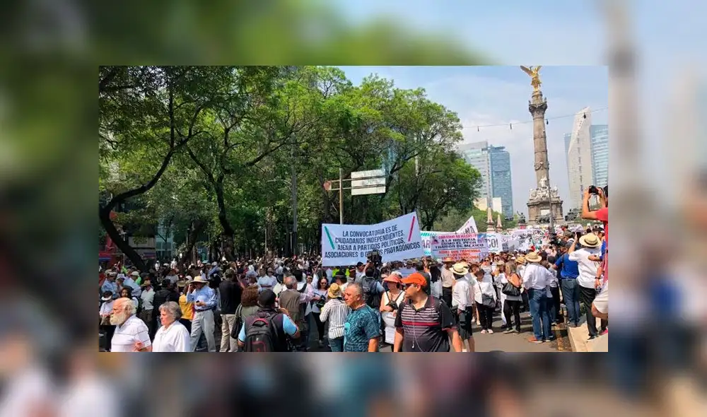 Multitudinaria marcha en México contra primeros 5 meses de gobierno de AMLO [FOTOS]