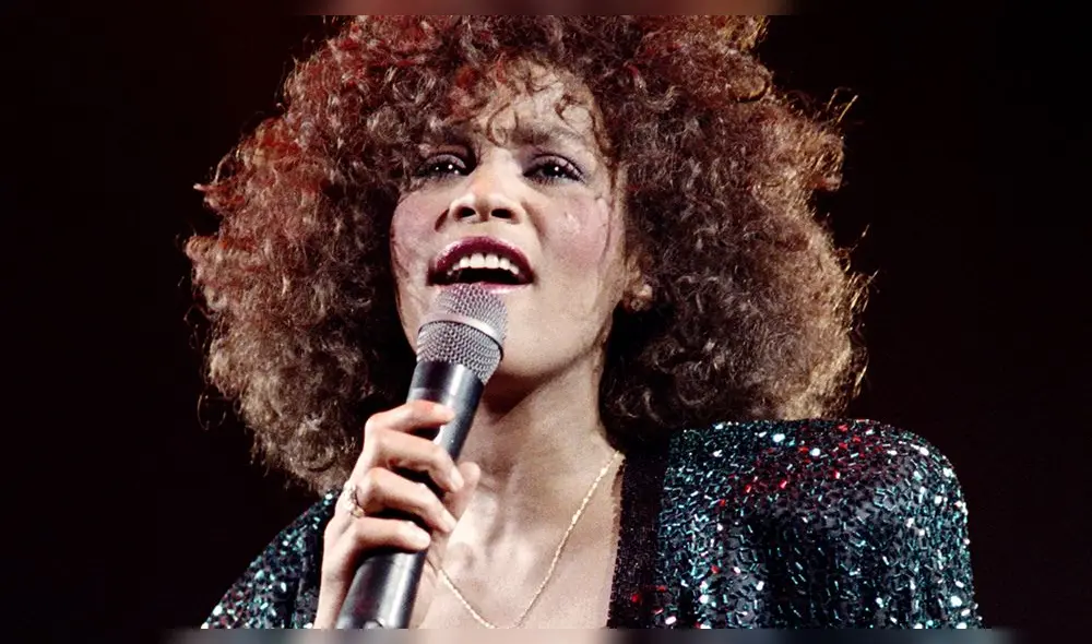 Holograma de Whitney Houston inicia gira de conciertos en medio de críticas [VIDEO]