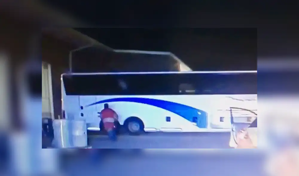 YouTube: Intentó huir de la policía, pero su ropa la 'traicionó' [VIDEO]