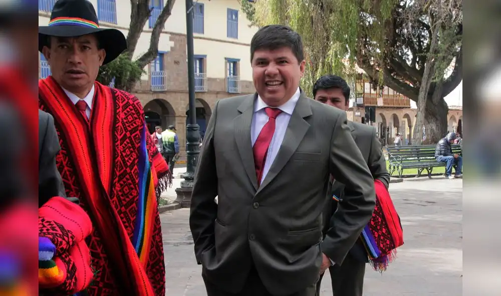 Dictan prisión preventiva para alcalde de Echarati