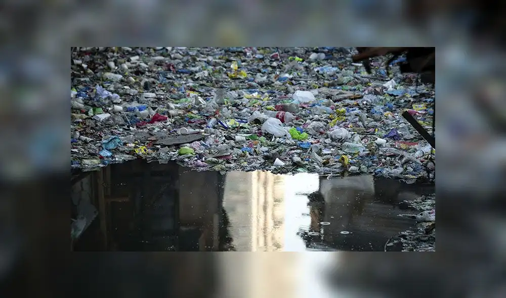 Presidente de Filipinas ordena enviar de vuelta a Canadá toneladas de basura Presidente de Filipinas ordena enviar de vuelta a Canadá toneladas de basura