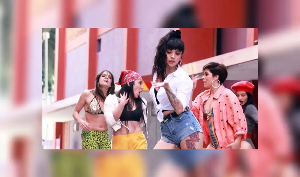 "Caderas Blancas", lo nuevo de Mon Laferte en YouTube [VDEO]