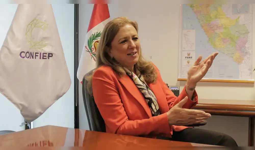 pendiente. León considera que, si no se toman medidas inmediatas, la economía entraría en recesión, lo cual es preocupante. pendiente. León considera que, si no se toman medidas inmediatas, la economía entraría en recesión, lo cual es preocupante.