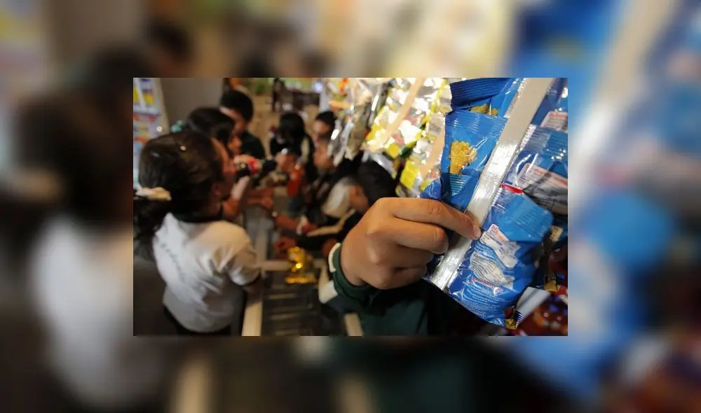 Colegio de Nutricionistas realizará marcha contra reglamentación de Ley de Alimentación Saludable